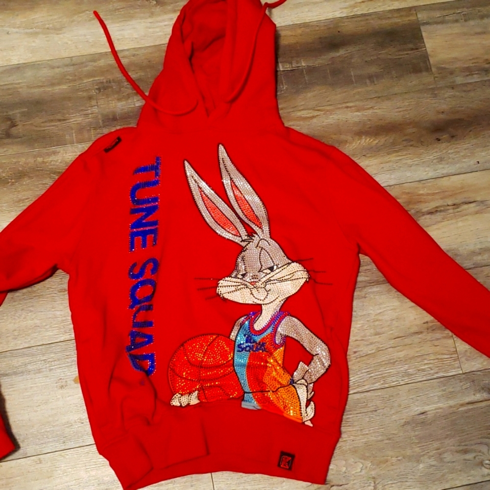 Space Jam New legacy sweatshirt size M.. Sequence Bugs Bunny